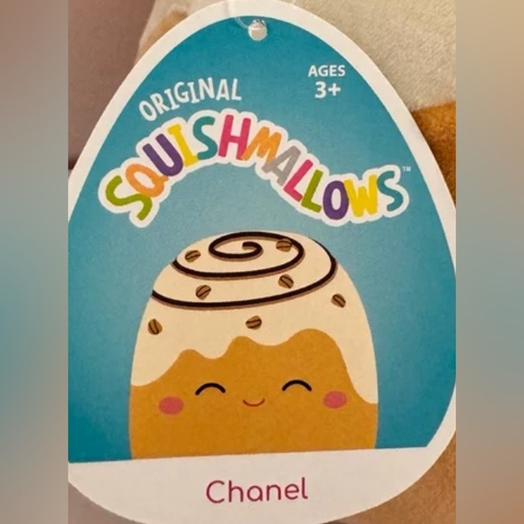 NWOT- Squishmallows Blushing Chanel the Cinnamon Roll Stuffed Plush - Picture 9 of 9